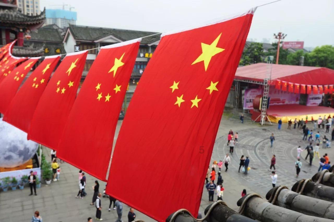 欢乐京津冀 一起过大年：稻米乡里逛大集 年味儿足